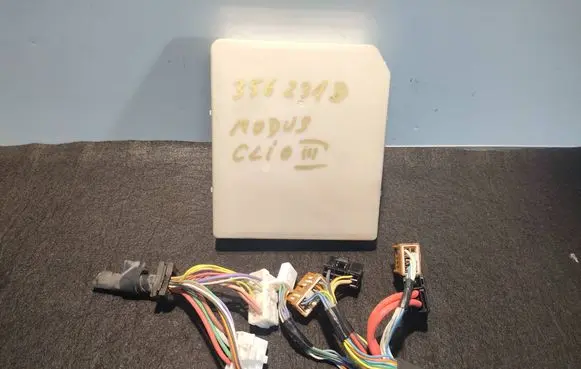 Renault Modus Fuse box set 356231D
