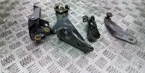Renault Kangoo II Front door hinge set 