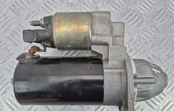 BMW X3 F25 Starter motor 7638194 0001138058 20130205