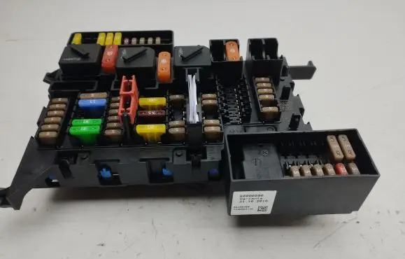 BMW i3 Fuse module 7430060736