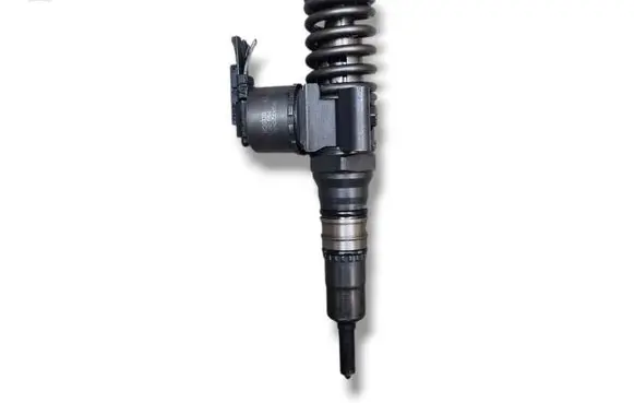 Audi A4 S4 B7 8E 8H Fuel injector 03G130073G