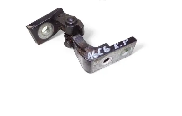 Audi A6 S6 C6 4F Front door upper hinge A046573
