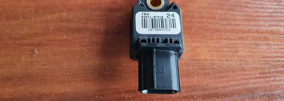 Toyota Verso Airbag deployment crash/impact sensor 898310F010