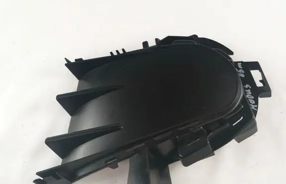 Renault Modus Front bumper lower grill 8200399662