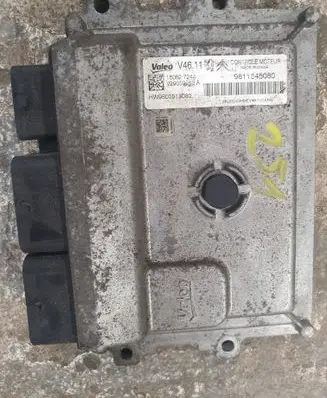 Peugeot 308 Engine control unit/module ECU V4611 9811545080
