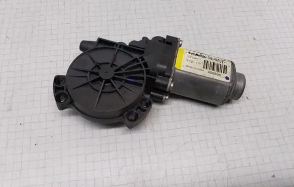 Hyundai Sonata Rear door window regulator motor 400898