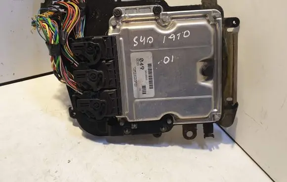 Volvo S40, V40 Engine control unit/module EDC15C3 30630049