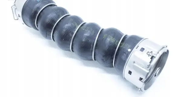 BMW 4 G22 G23 G24 G26 Intercooler hose/pipe 8479695