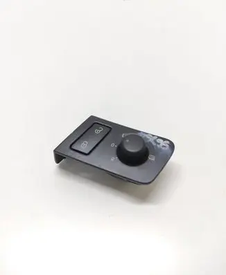 Wing mirror switch
