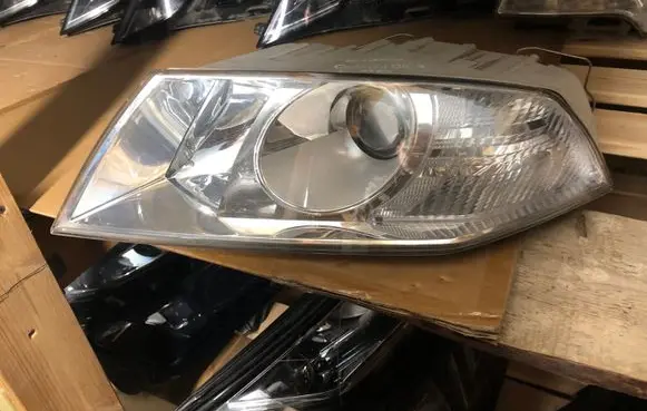 Skoda Octavia Mk2 (1Z) Headlight/headlamp 1Z1941017N 3578 00HR00DC