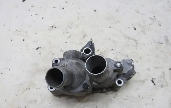 Honda Civic IX Thermostat housing KRIS235789