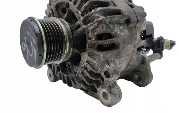 Volkswagen Golf V Generator/alternator 06F903023C