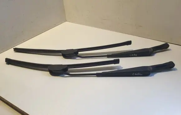 Volkswagen Caddy Front wiper blade arm