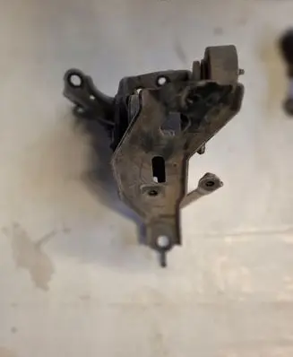 Toyota Yaris Gearbox mount