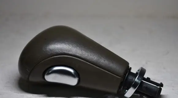 Audi Q7 4L Gear lever shifter trim leather/knob 4L2713139L