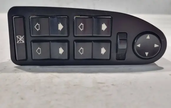 BMW 5 E39 Quarter vent window switch 8380646 9833 272067