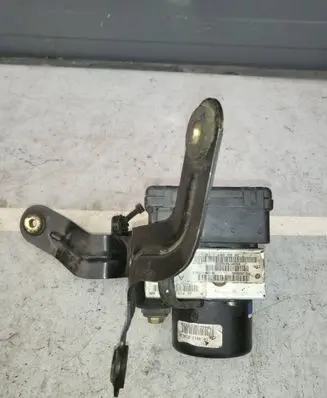 Jeep Grand Cherokee (WJ) ABS Pump P52128205ag