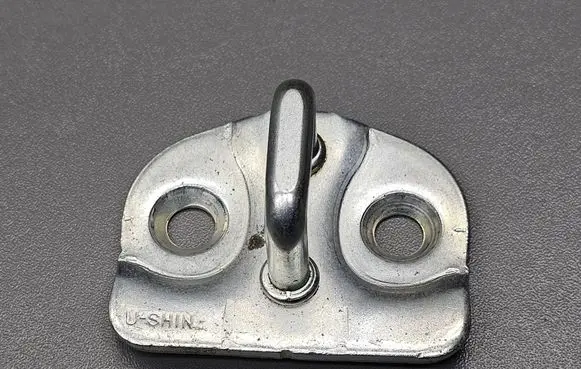 Suzuki Swift II Rear door lock loop/hook striker 