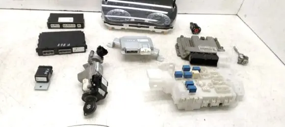 Engine ECU kit and lock set