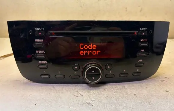 Fiat Punto Evo Radio/CD/DVD/GPS head unit 7355354400