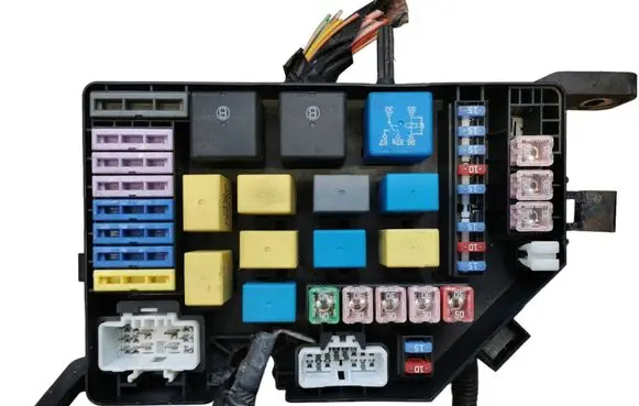 Hyundai Elantra Fuse box set 912102D010 4Y16206