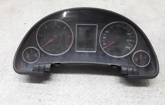 Audi A4 S4 B7 8E 8H Speedometer (instrument cluster) 8E0920901D