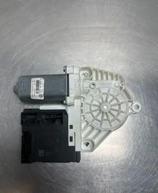 Seat Altea XL Front door window regulator motor 3C0959792C 918434110 BPF001265
