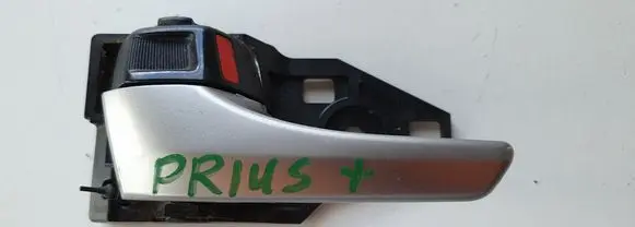 Toyota Prius+ (ZVW40) Rear door interior handle