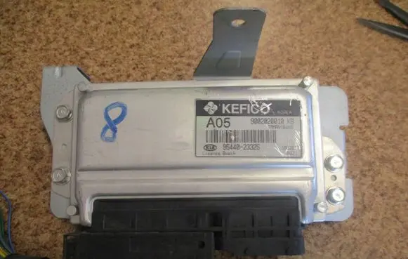KIA Soul Gearbox control unit/module 9544023325