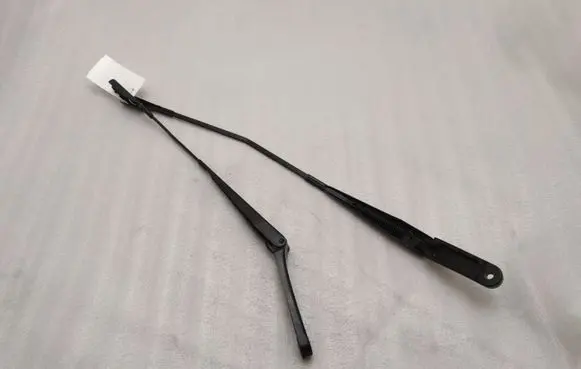 Volkswagen PASSAT B8 USA Front wiper blade arm 561955405 561955406
