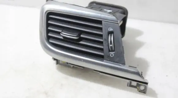 KIA Optima Dashboard side air vent grill/cover trim