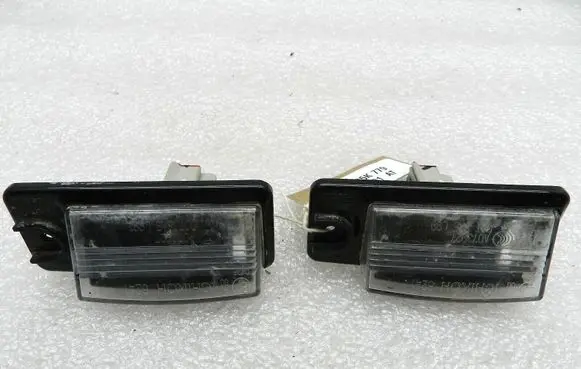 Nissan X-Trail T32 Number plate light 265108990B