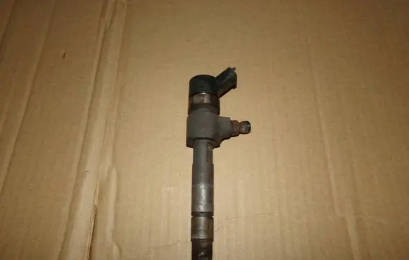 Fiat Doblo Fuel injector 0445110187