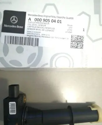 Mercedes-Benz C W204 Oil level dip stick 0009050401