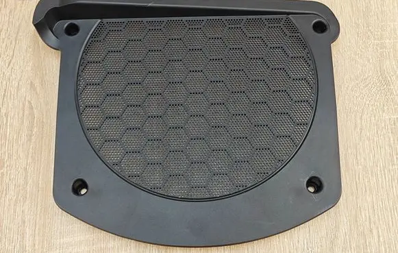 BMW X4 G02 Subwoofer grill/trim 6826950