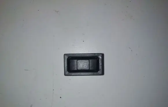 Traction control (ASR) switch
