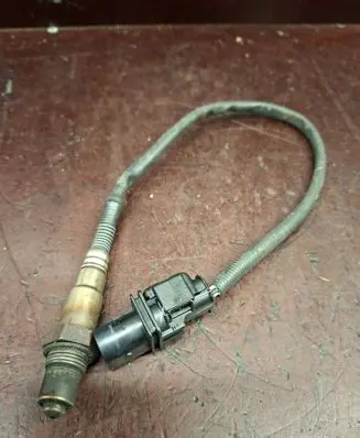 Mercedes-Benz E W211 Lambda probe sensor 0035427018