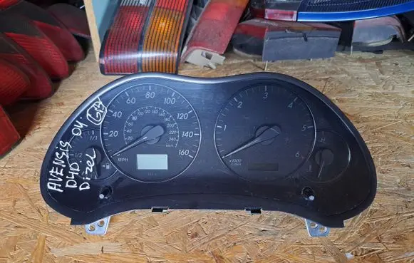 Toyota Avensis T250 Speedometer (instrument cluster) 8380005641 MB2574300170 128380005641