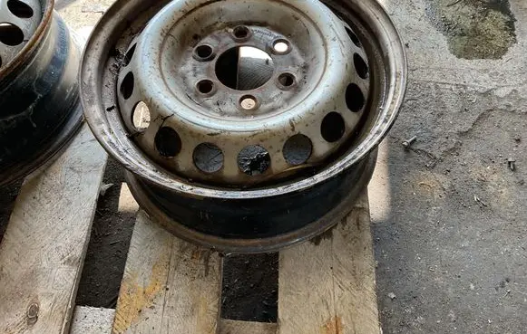 Mercedes-Benz Sprinter W906 R16 steel rim A0014014802