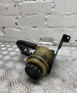 Power steering fluid tank/reservoir