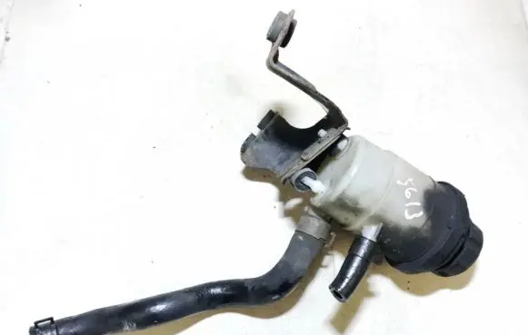 KIA Sorento Power steering fluid tank/reservoir