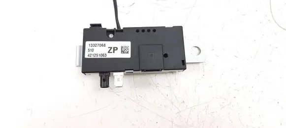 Opel Insignia A Aerial antenna amplifier 13327068