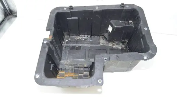 Volkswagen Crafter Battery box tray 7C0801283