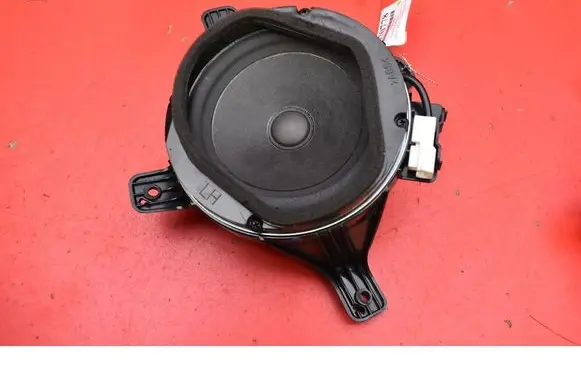 Hyundai Genesis Subwoofer speaker 963302M100