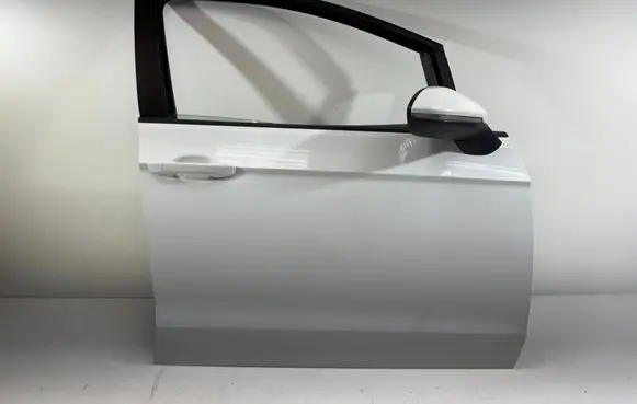 Volkswagen Golf Sportsvan Front door