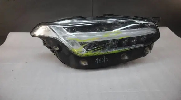 Volvo XC90 Headlight/headlamp 31656995 89910588
