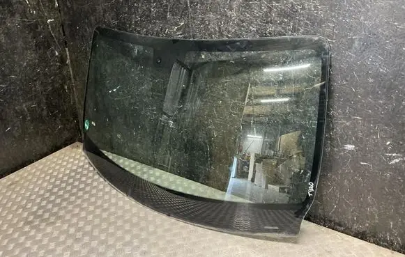 Renault Master III Front windscreen/windshield window 
