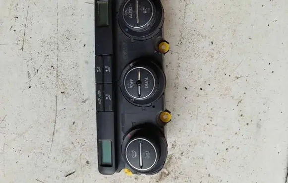 Volkswagen Golf V Climate control unit 1K0907044CT 5HB01010600