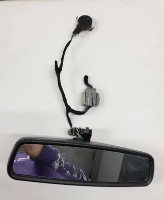 Rear view mirror (interior)