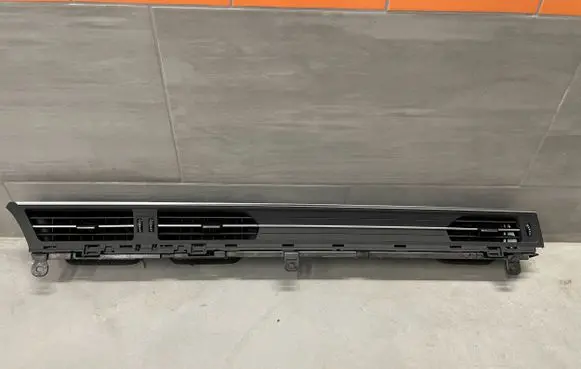 Audi A6 S6 C8 4K Dash center air vent grill 4K1820902